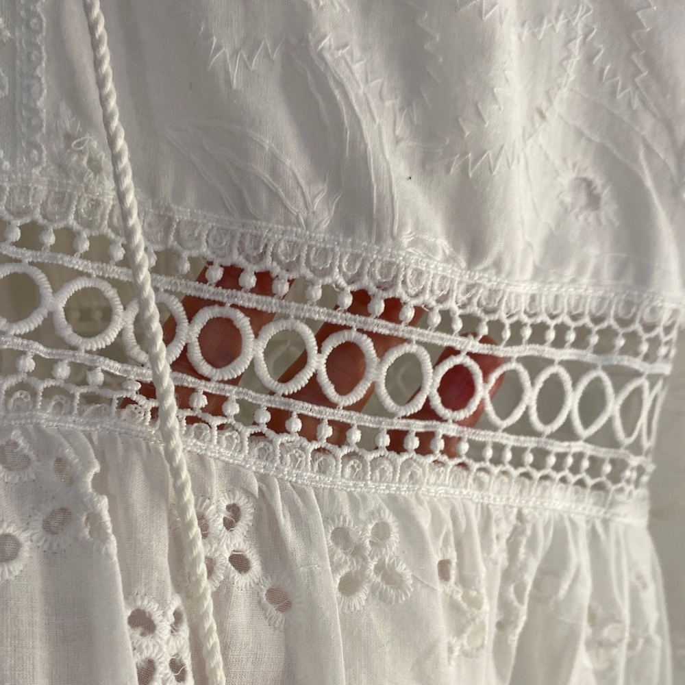 Fit and Flare Romantic White Dress Eyelet Heart Lace Bell Sleeve Boho Resort XS - Picture 3 of 12